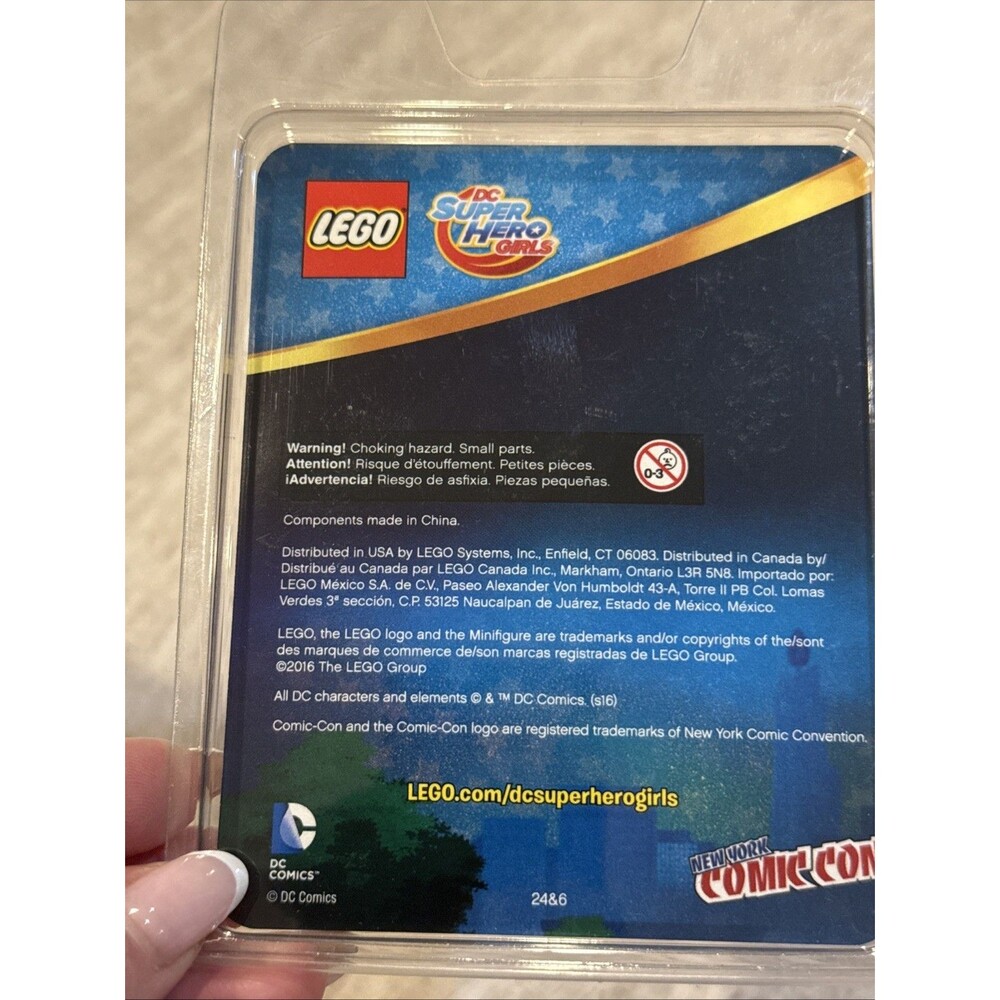 LEGO DC: Batgirl Minifigure Blister NYCC 2016 Exclusive New York Comic Con Rare - Picture 9 of 9